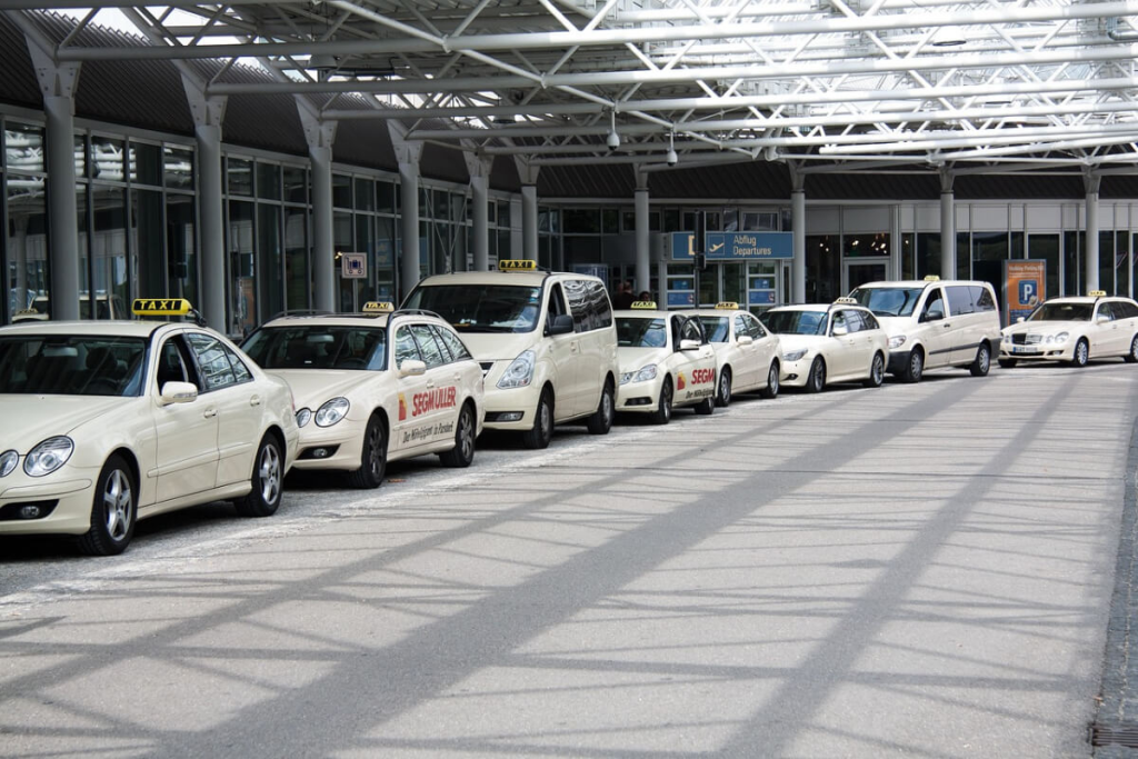 pariking taxi King Khalid International Airport
